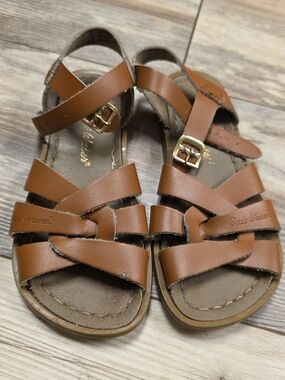 *Sold*Salt Water Sandals by Hoy Brown Leather Kids Sandals with Gold Buckles